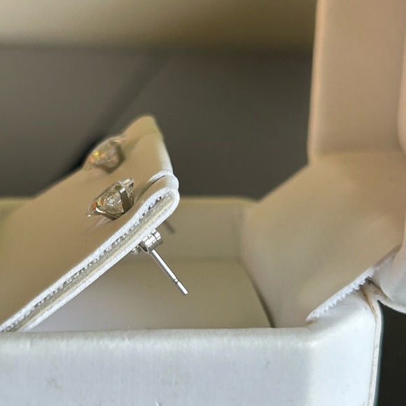 New. Earring Sets All for $20 - Picture 5 of 6